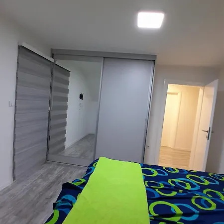 Apartman Inalux Pale *
